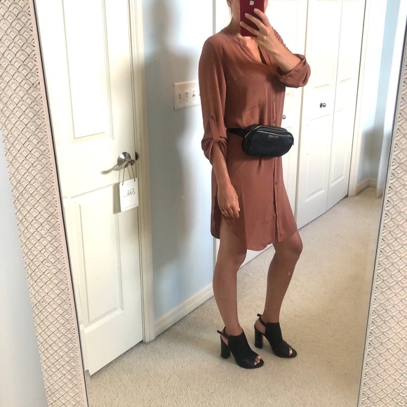 🤎NWT- polyester tan/brown button down dress🤎 - Picture 2 of 4